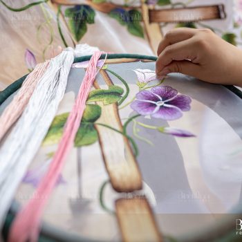 Rèm thêu tay hoa bìm bịp - Rèm cao cấp