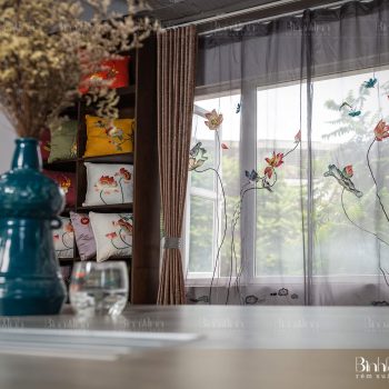 Mẫu rèm thêu sen: Dạ khúc sen - Rèm cao cấp