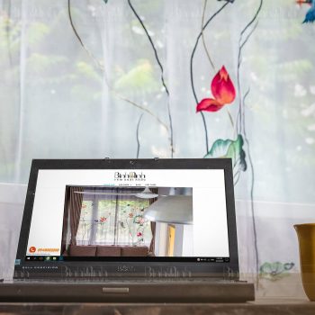 Mẫu rèm thêu sen: Dạ khúc sen - Rèm cao cấp