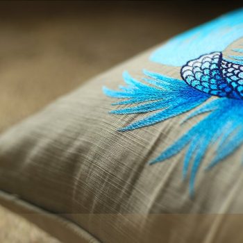 Gối thêu tay hình con cá - Gối sofa cao cấp