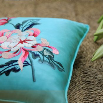 Gối thêu hoa cúc - Gối sofa cao cấp