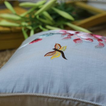 Gối thêu hoa cúc - Gối sofa cao cấp