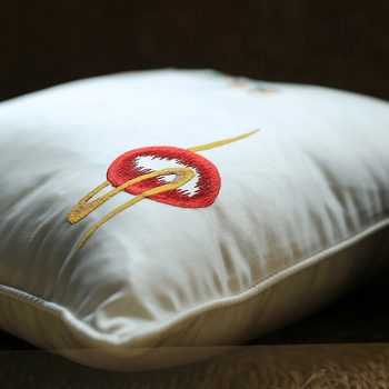 Gối thêu hoa mẫu đơn - Gối sofa cao cấp