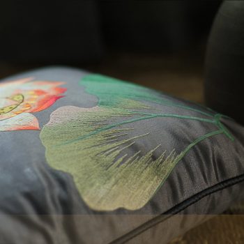 Gối thêu hoa sen - Gối thêu cao cấp