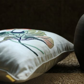 Gối thêu hoa sen - Gối thêu tay cao cấp