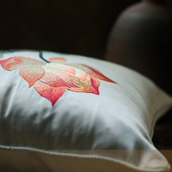 Gối thêu hoa sen - Gối thêu tay cao cấp