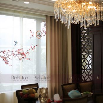 Rèm biệt thự thêu hoa đào