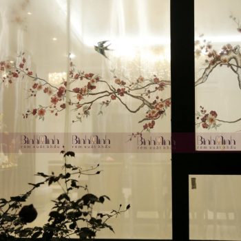 Rèm biệt thự thêu hoa đào cao cấp