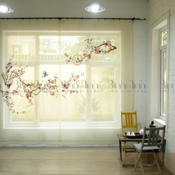 Rèm thêu hoa đào