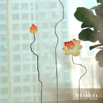 Rèm thêu tay: Vũ khúc sen