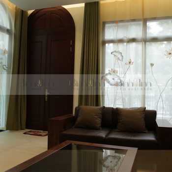 Mẫu rèm thêu cao cấp: Thanh liên hoa