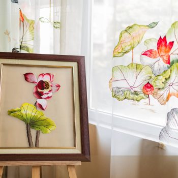 Tranh thêu hoa sen - Tranh thêu Bình Minh