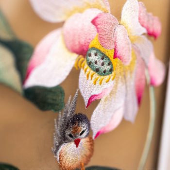 Tranh thêu hoa sen - Tranh thêu tay cao cấp Bình Minh