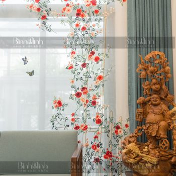 Rèm phòng khách biệt thự Ciputra với mẫu rèm thêu Vườn hồng
