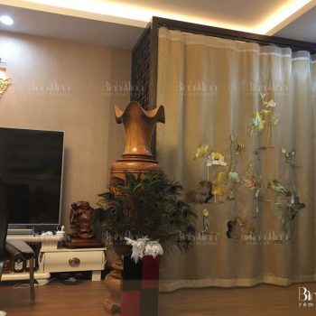 Mẫu rèm che bàn thờ chung cư đẹp