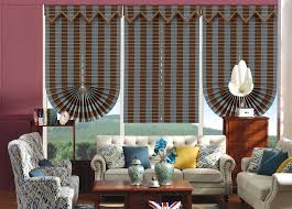 Những mẫu thiết kế rèm roman cổ điển cho không gian phòng khách