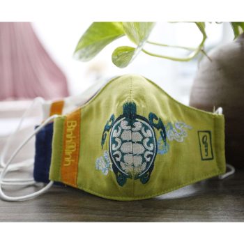 Khẩu trang thời trang thêu Tứ Linh: Mẫu "Quy"