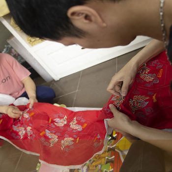 Thêu vi tính lên khẩu trang hình Long, Ly, Quy, Phượng