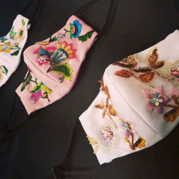 Khẩu trang thêu tay họa tiết