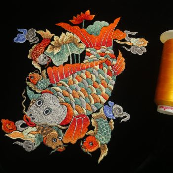 Váy nhung họa tiết cá chép